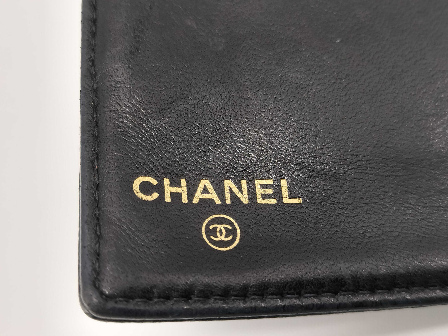 CHANEL Caviar Leather Bifold Wallet