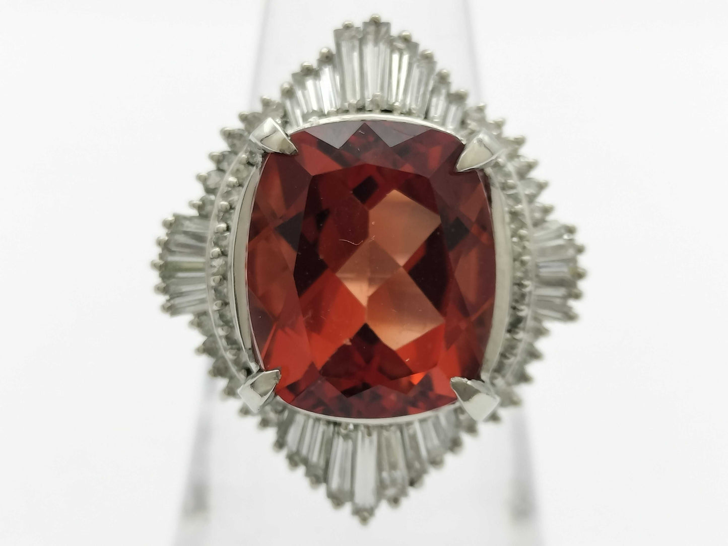 Andesine 7.436c D1.17ct PT900 15.3g Ring