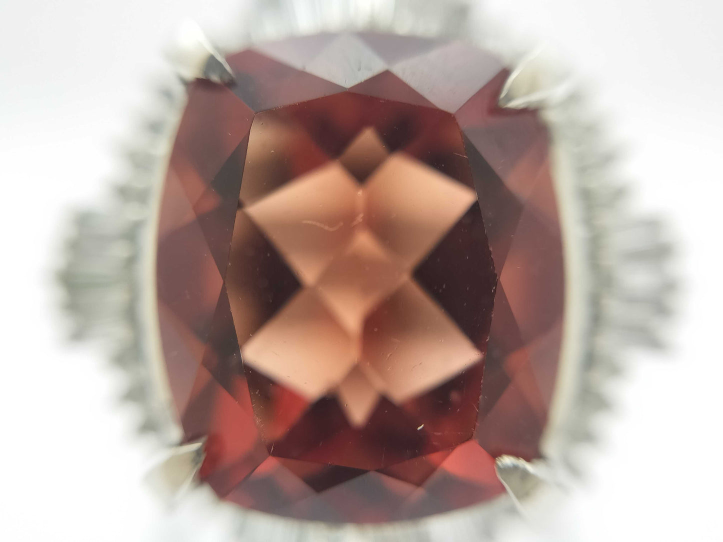 Andesine 7.436c D1.17ct PT900 15.3g Ring