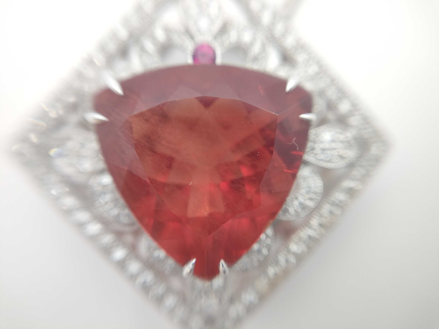 A 11.06ct R 0.04ct D 0.59ct K18/K18WG 13.4g Necklace