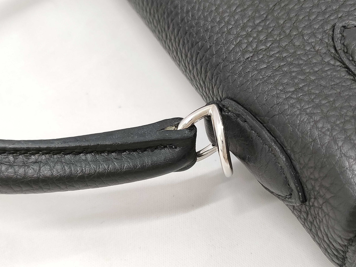 HERMES Kelly 25 Togo Black SS Shoulder Bag with R Stamp