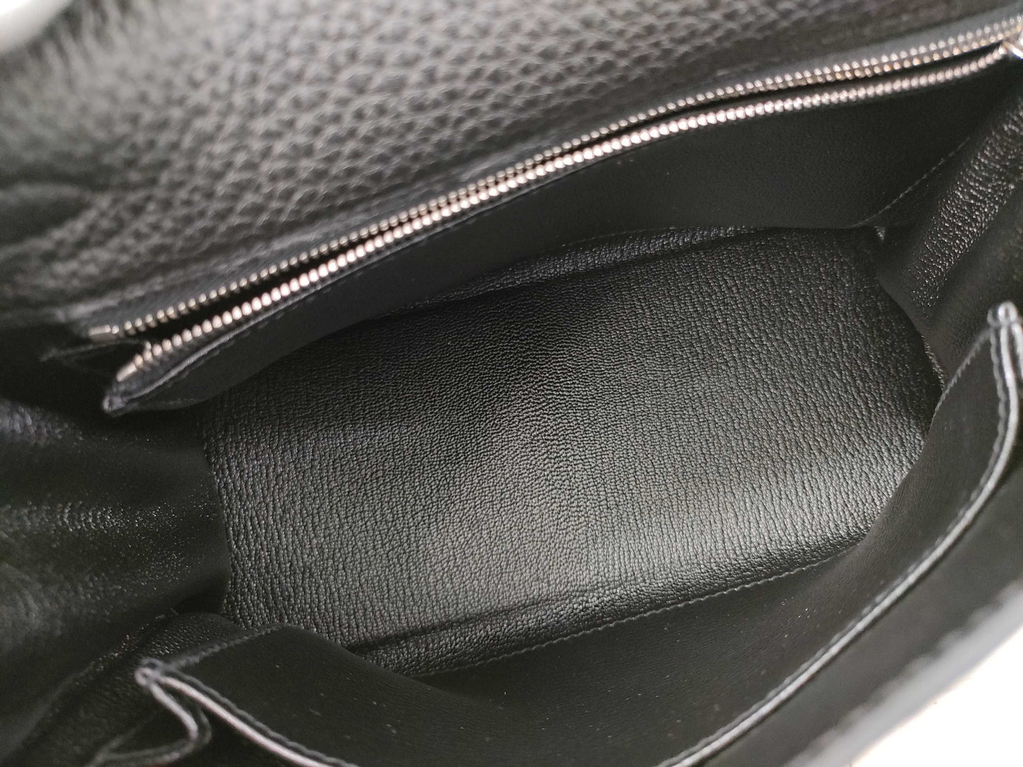 HERMES Kelly 25 Togo Black SS Shoulder Bag with R Stamp