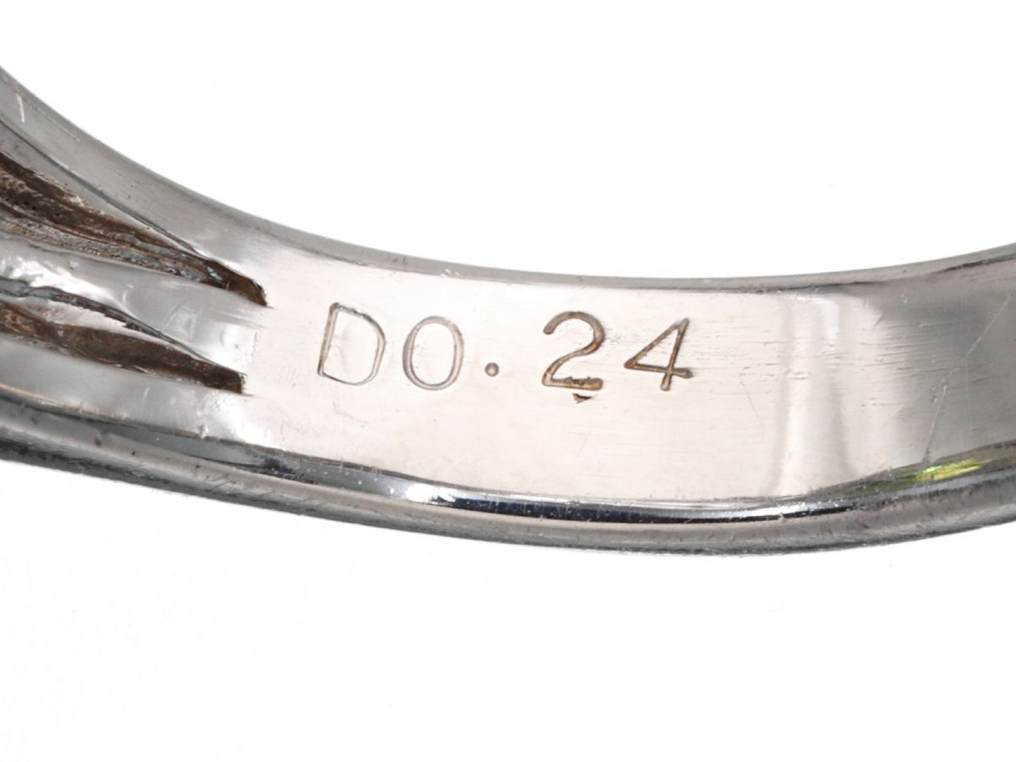 PE4.35ct D0.24ct Pt900 7.4g Ring