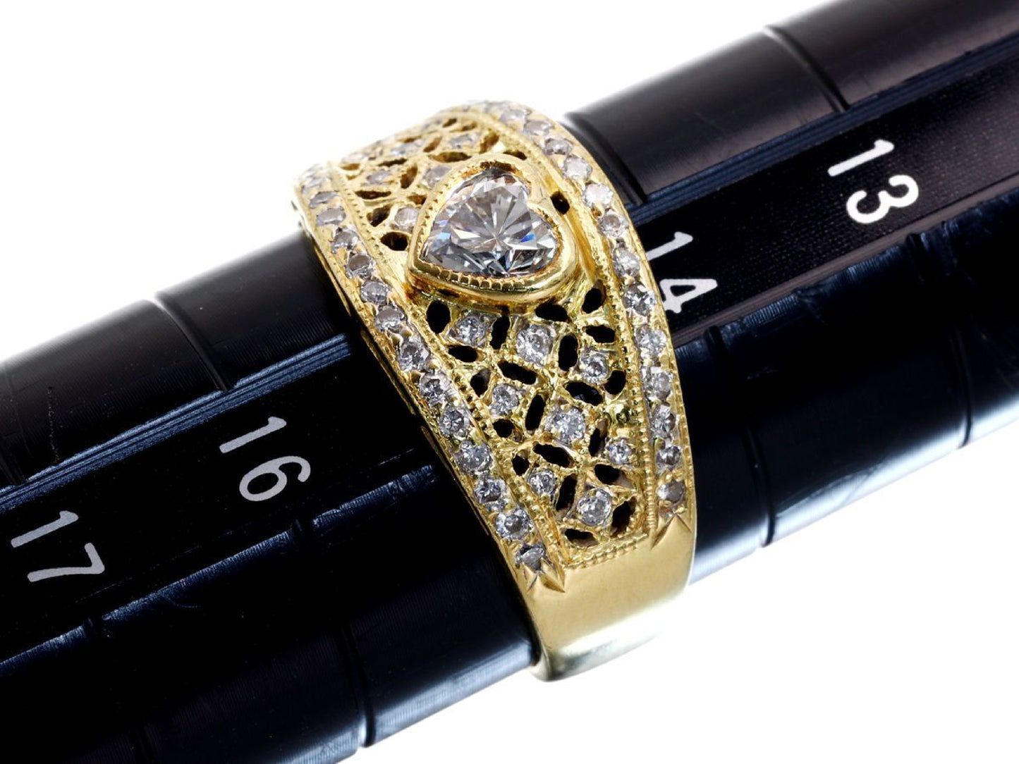 Diamond 750 4.8g Ring