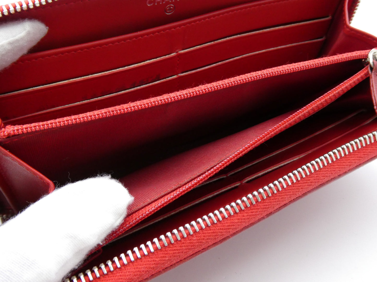 CHANEL Coco Mark Leather Stud Wallet