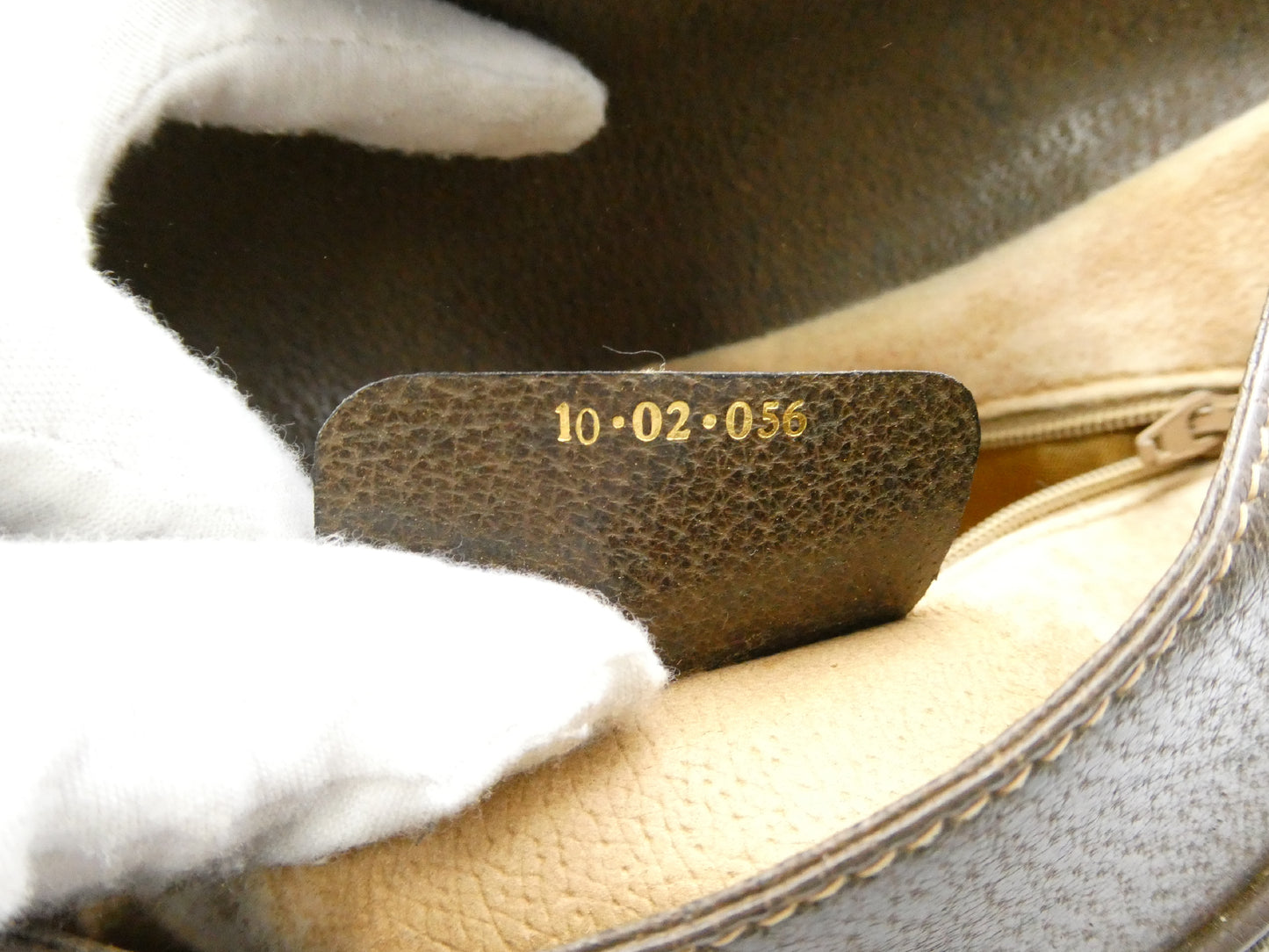 GUCCI Sherry GG Supreme Shoulder Bag