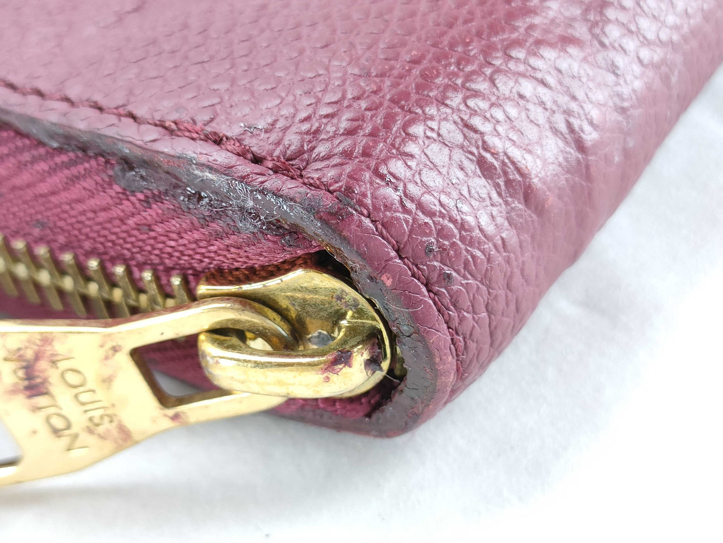 LOUIS VUITTON M60549 Monogram Empreinte Louis Vuitton M60549 Monogram Zippy Wallet