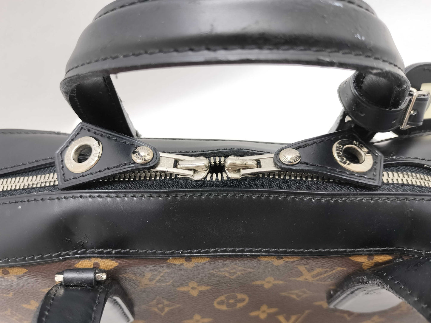 LOUIS VUITTON M40272 Monogram Macassar Louis Vuitton Monogram Macassar Dora MM M40272 Handbag