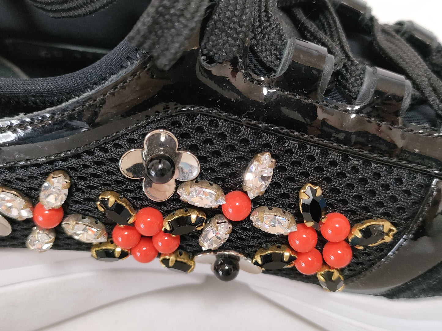 LOUIS VUITTON LOUIS VUITTON Monogram Beaded Sneakers Sneakers