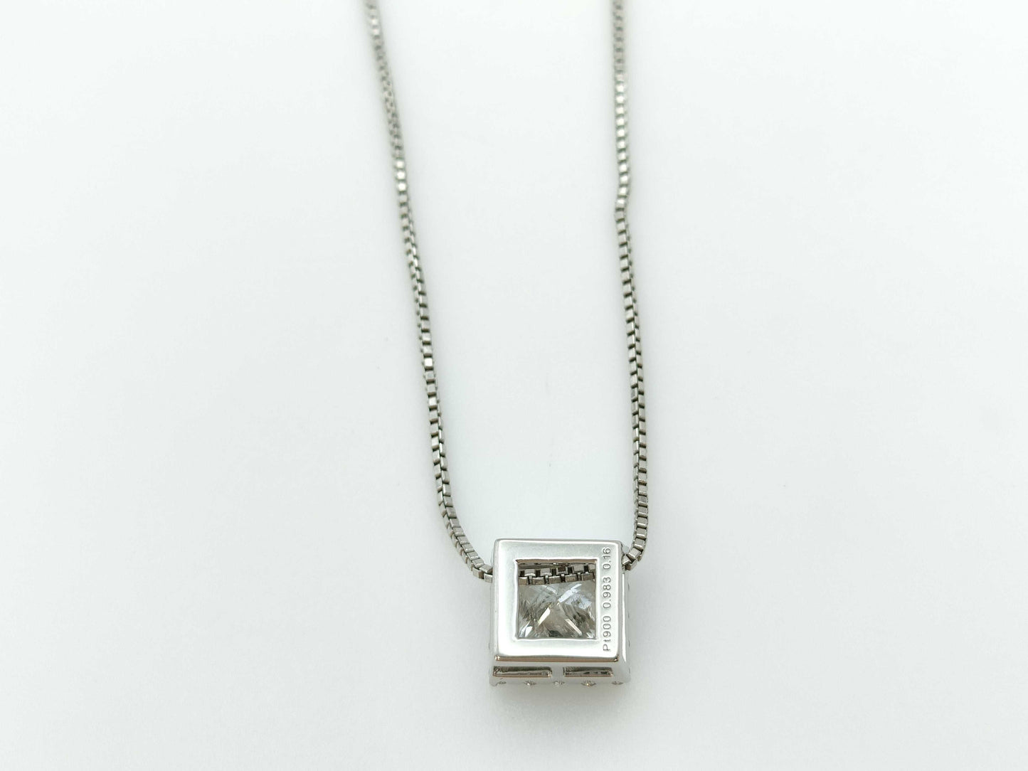 D0.983/0.16ct PT900/850 4.1g Necklace