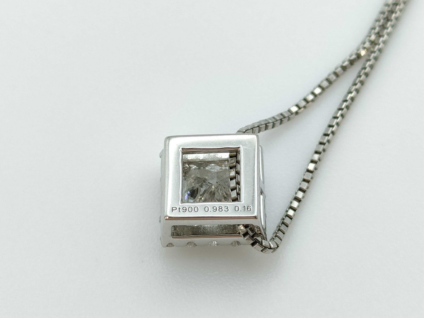 D0.983/0.16ct PT900/850 4.1g Necklace