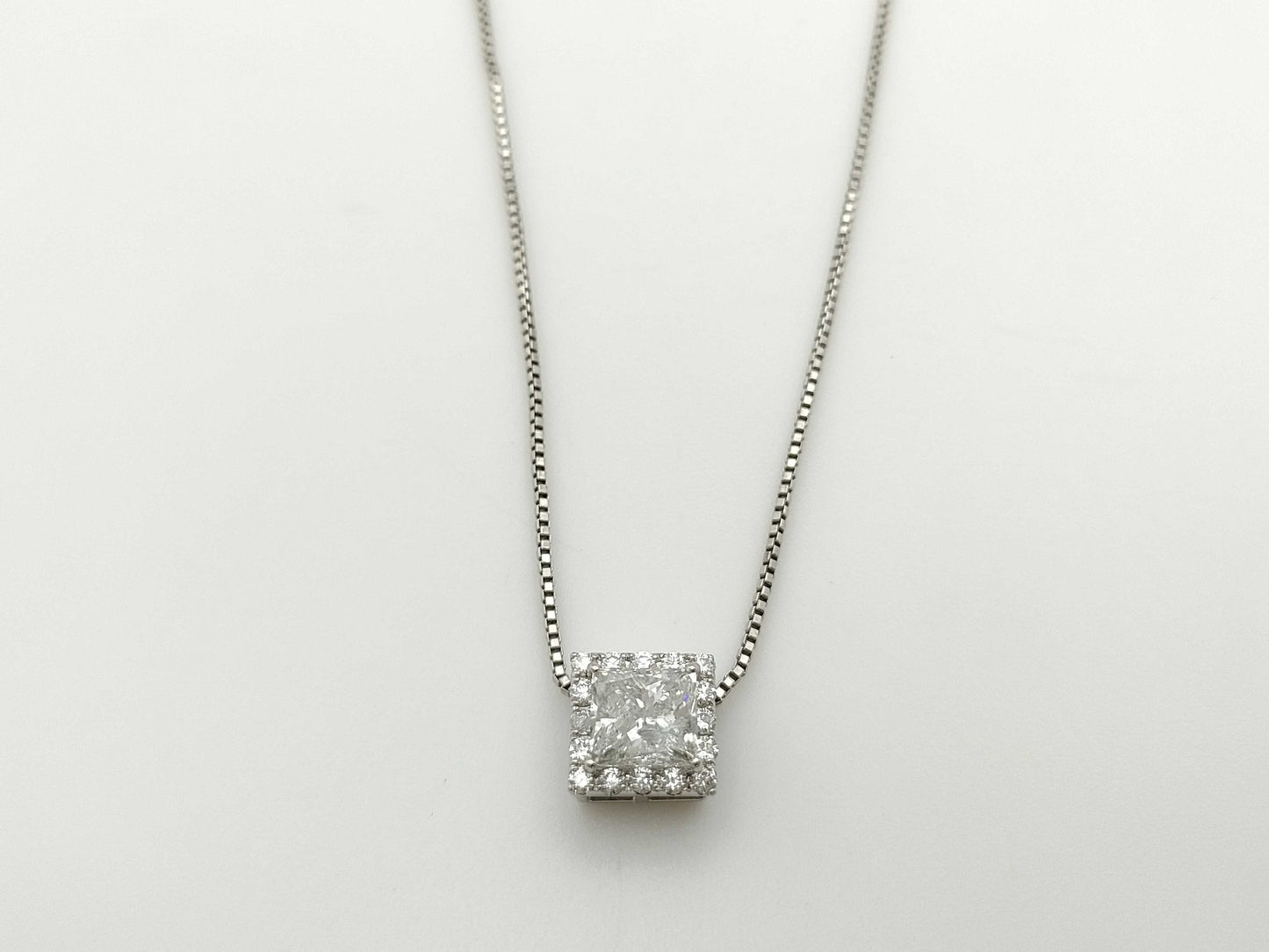 D0.983/0.16ct PT900/850 4.1g Necklace