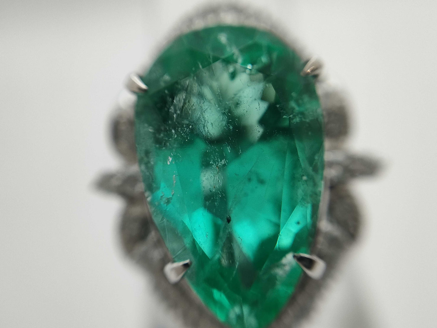 E7.09ct D1.18ct PT900 12.3g Ring