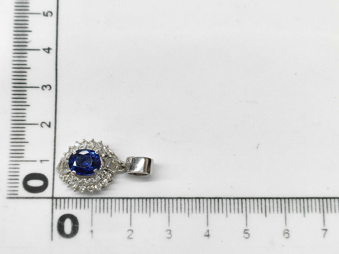 S2.31ct D0.72ct PT900 6.3g Pendant Top