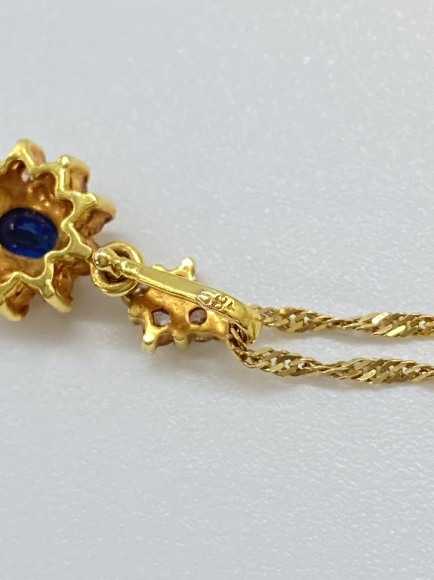 Sapphire and Diamond 585 2.5g Necklace