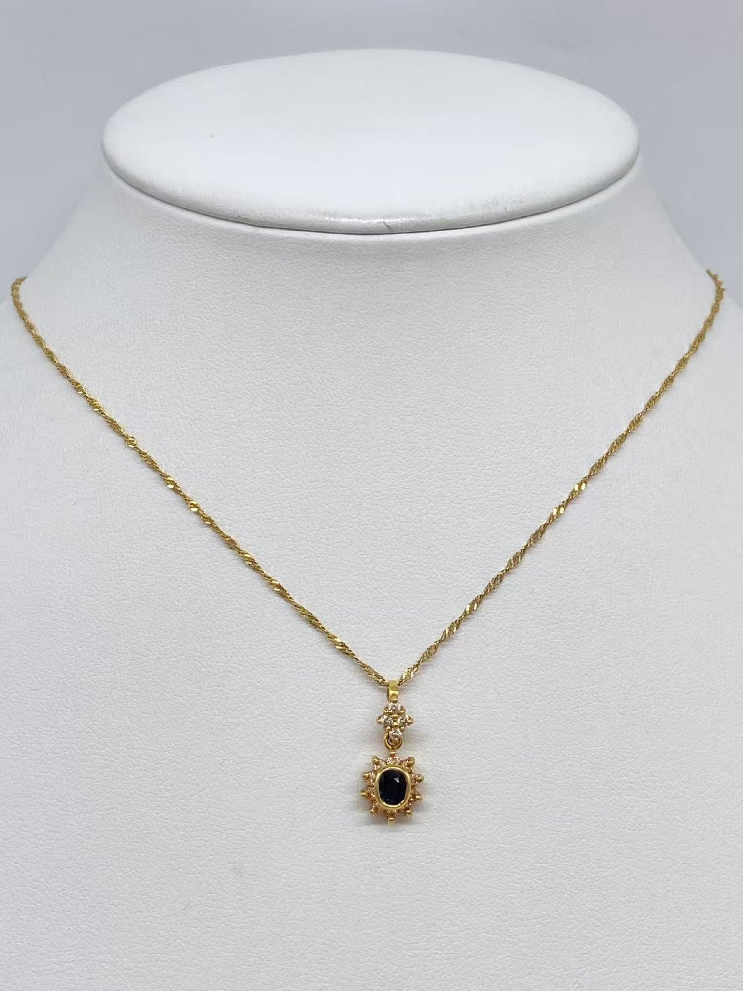 Sapphire and Diamond 585 2.5g Necklace