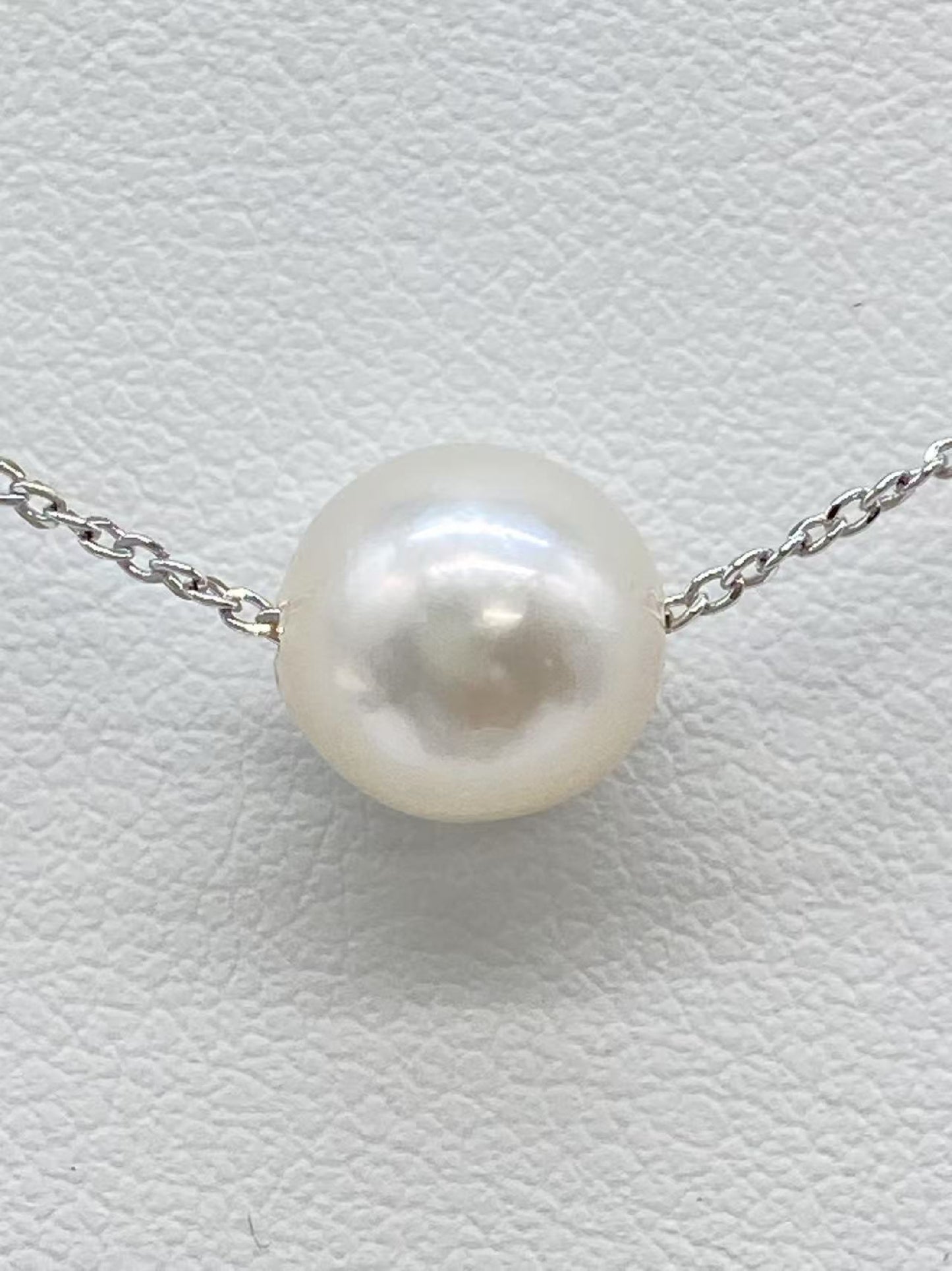 Pearl necklace, approximately 8.1-8.4mm, 10.4g, sterling silver
