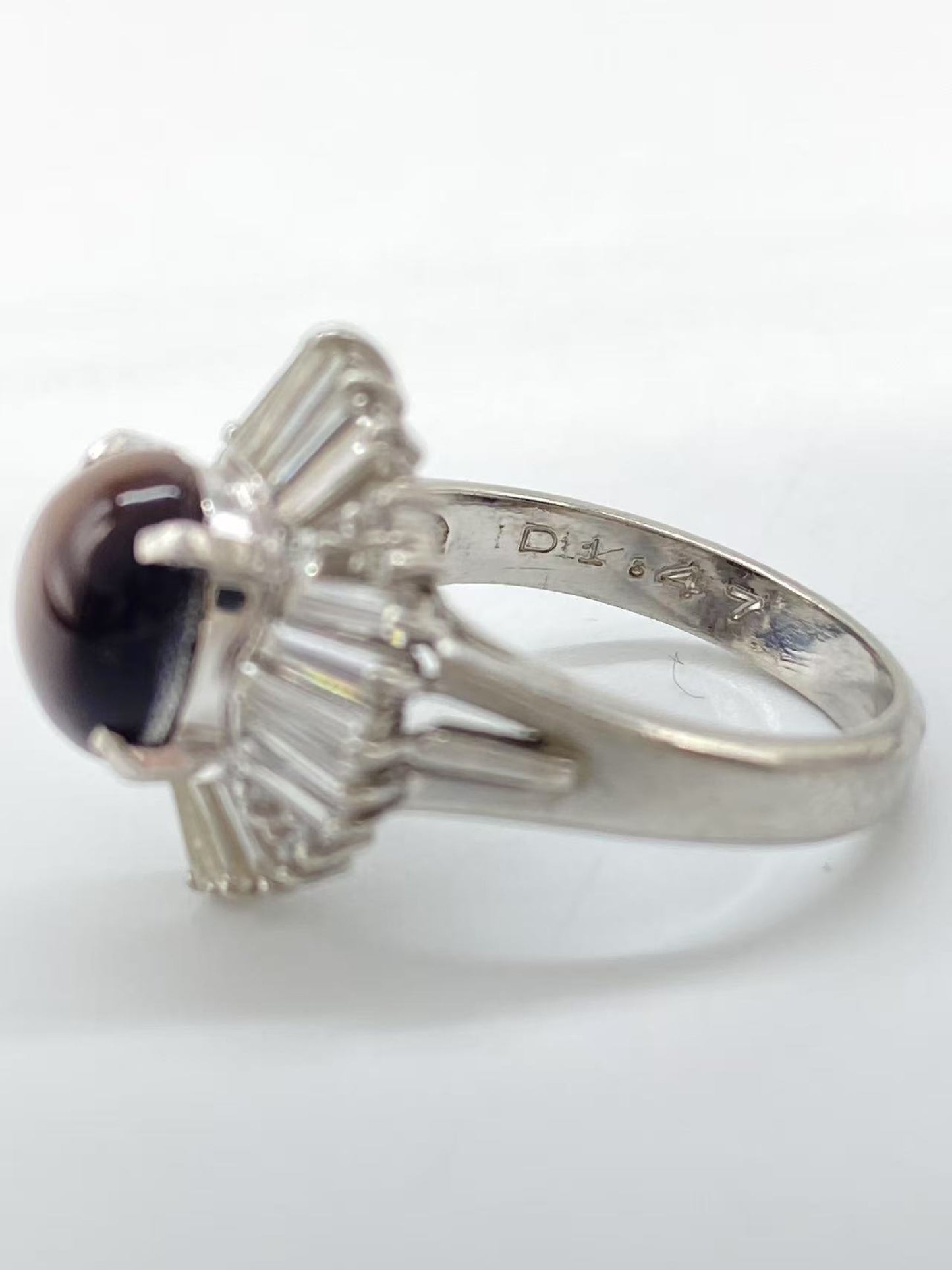 1.9ct colored stone, D1.47ct, Pt900, 8.3g ring
