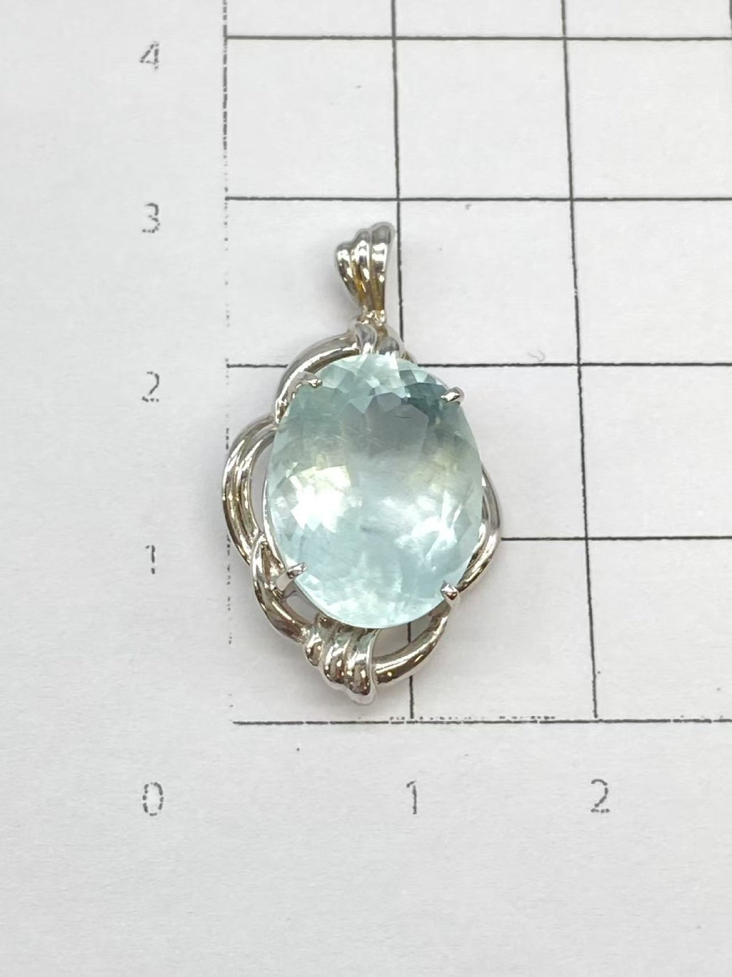 AQ8.16ct K18WG 4.6g Pendant Top