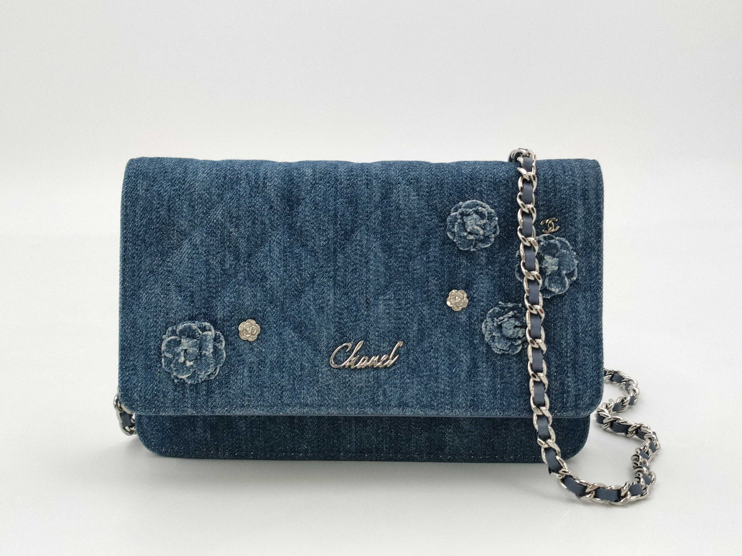 CHANEL CHANEL Matelasse Camellia Denim Chain Shoulder Wallet Bag