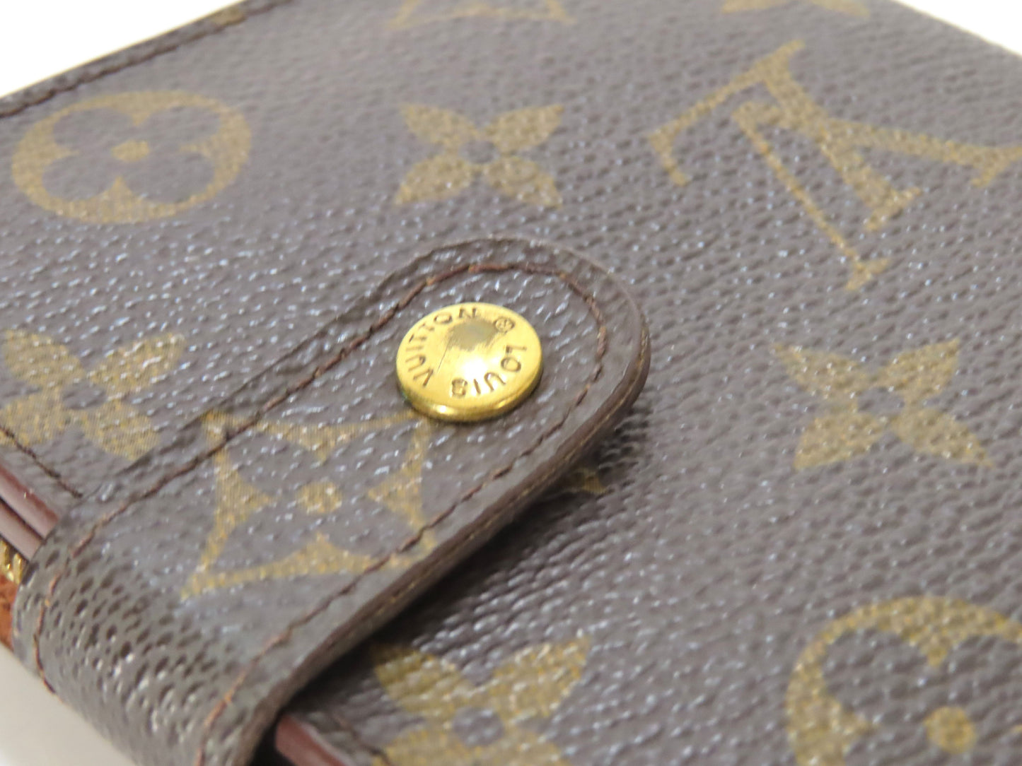 LOUIS VUITTON Monogram LV Monogram Compact Zip Wallet M61667 CT0020