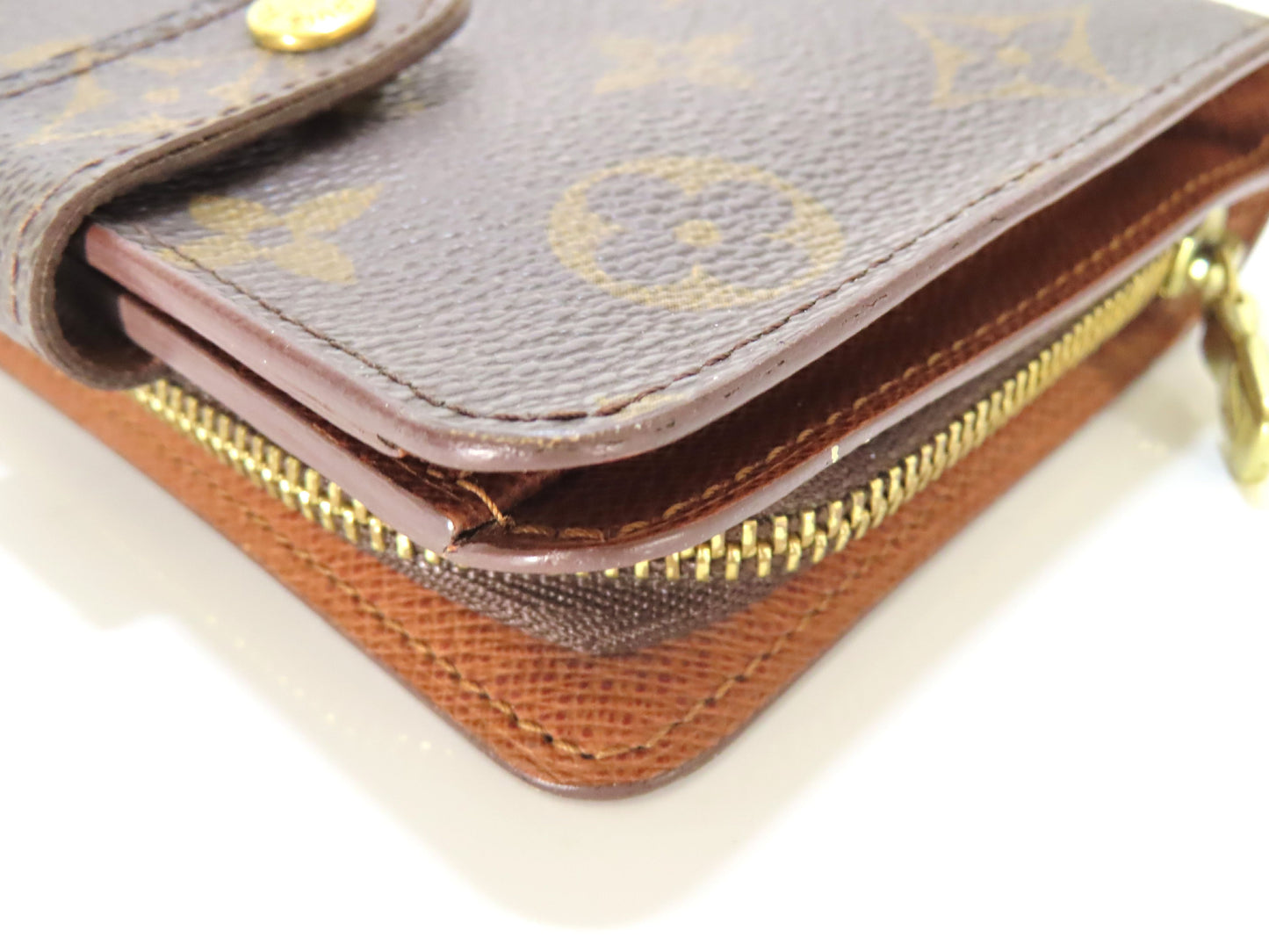LOUIS VUITTON Monogram LV Monogram Compact Zip Wallet M61667 CT0020