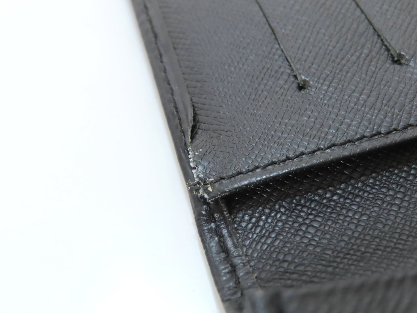 LOUIS VUITTON Epi LV Epi Porte Carte Credit Wallet M63212 Serial Number Unknown