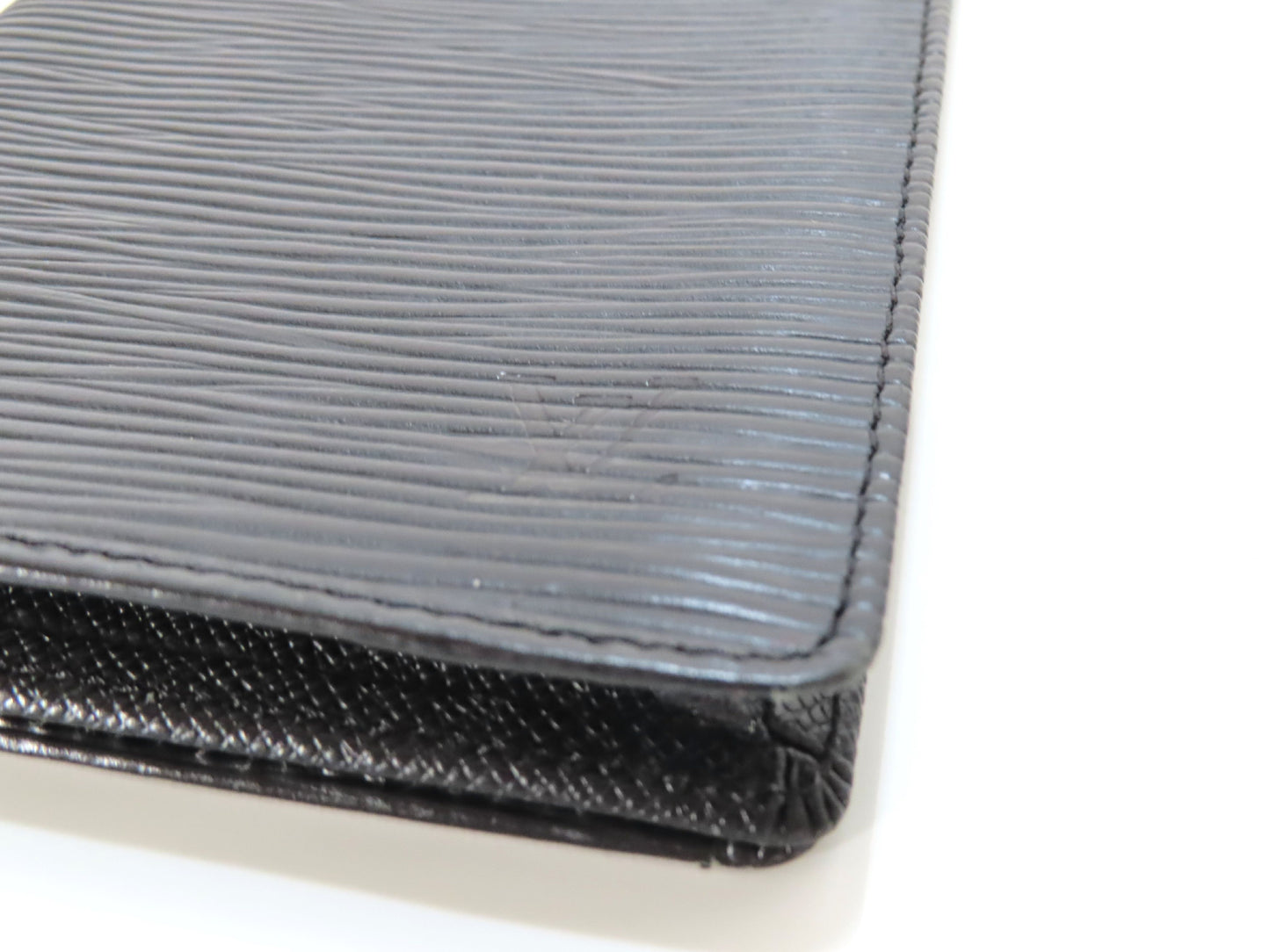 LOUIS VUITTON Epi LV Epi Porte Carte Credit Wallet M63212 Serial Number Unknown