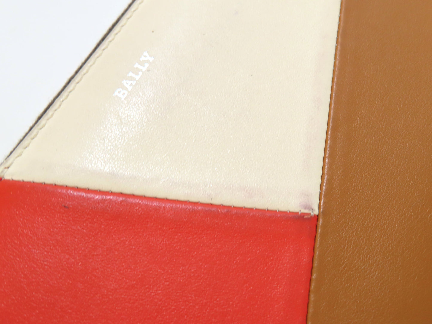 BALLY Leather Round Zip Long Wallet Brown x White x Red Wallet