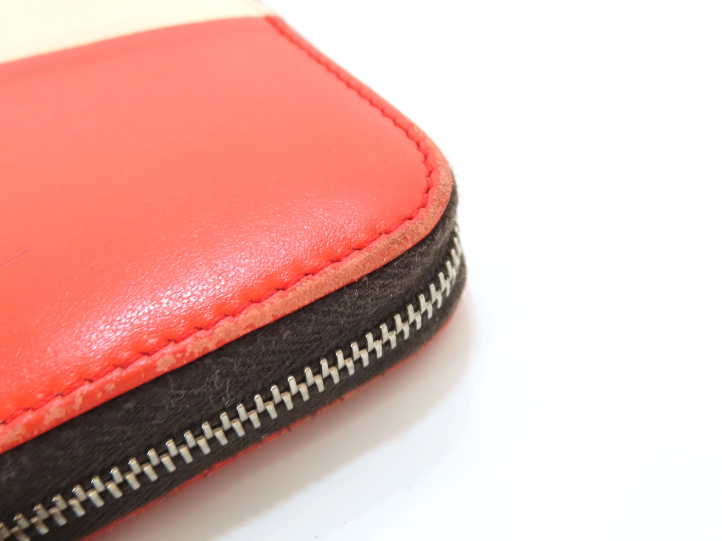 BALLY Leather Round Zip Long Wallet Brown x White x Red Wallet