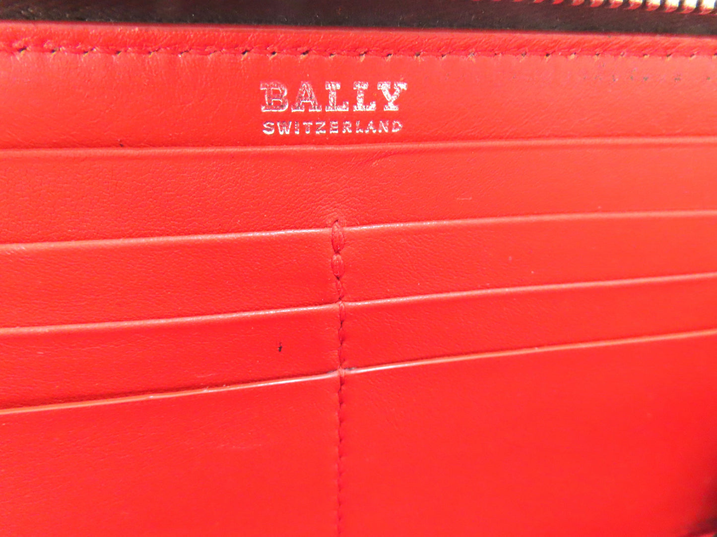 BALLY Leather Round Zip Long Wallet Brown x White x Red Wallet