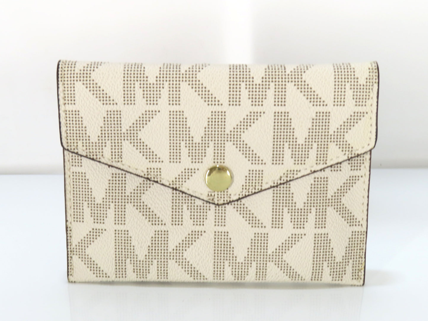 Michael Kors Michael Kors Leather Pouch I-1211 White