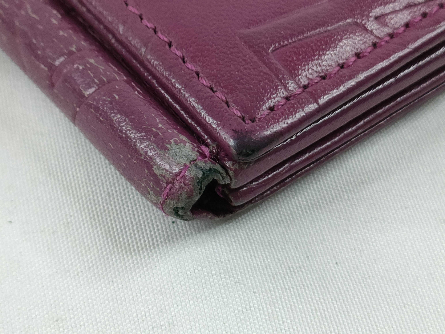 Yves Saint Laurent Leather Bifold Wallet Purple