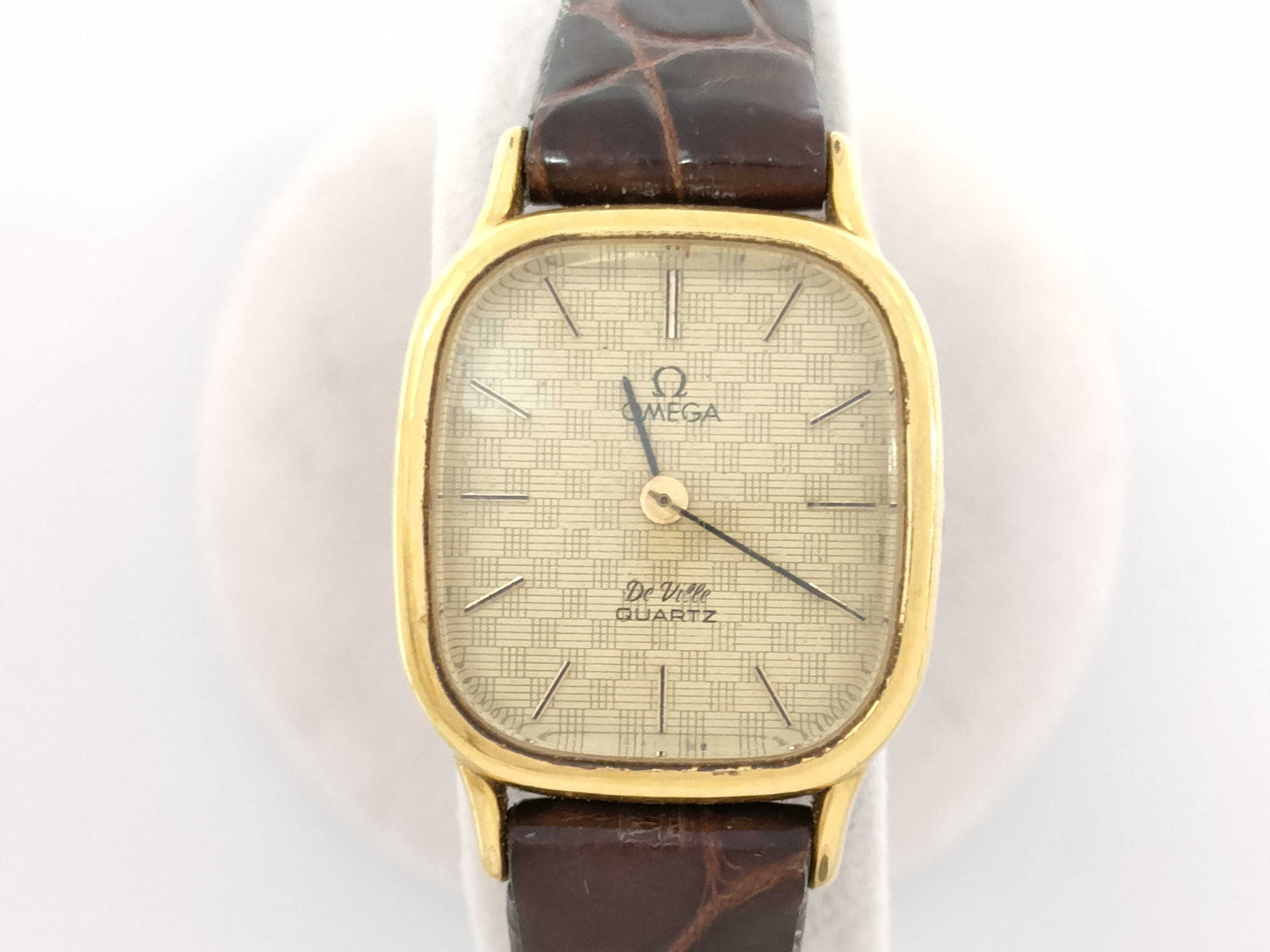 OMEGA De Ville 1350 QZ Women's Watch, Not Working, No Operational Guarantee