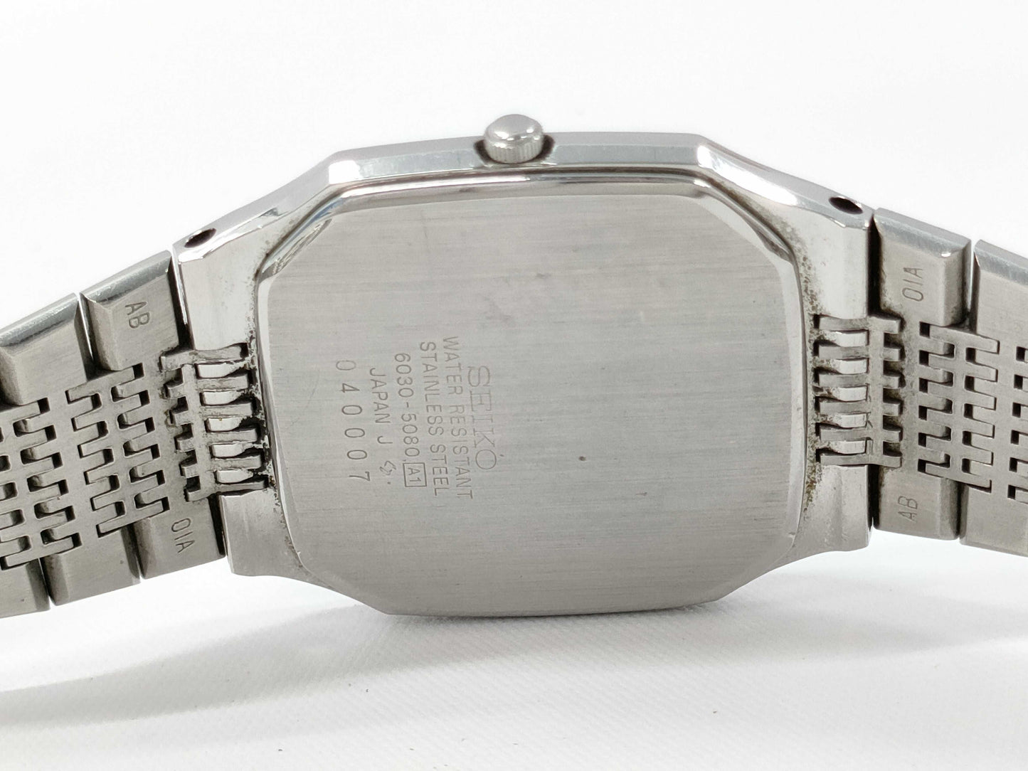 SEIKO 6030-5080 040007 QZ Men's Watch, Not Working, No Operational Guarantee