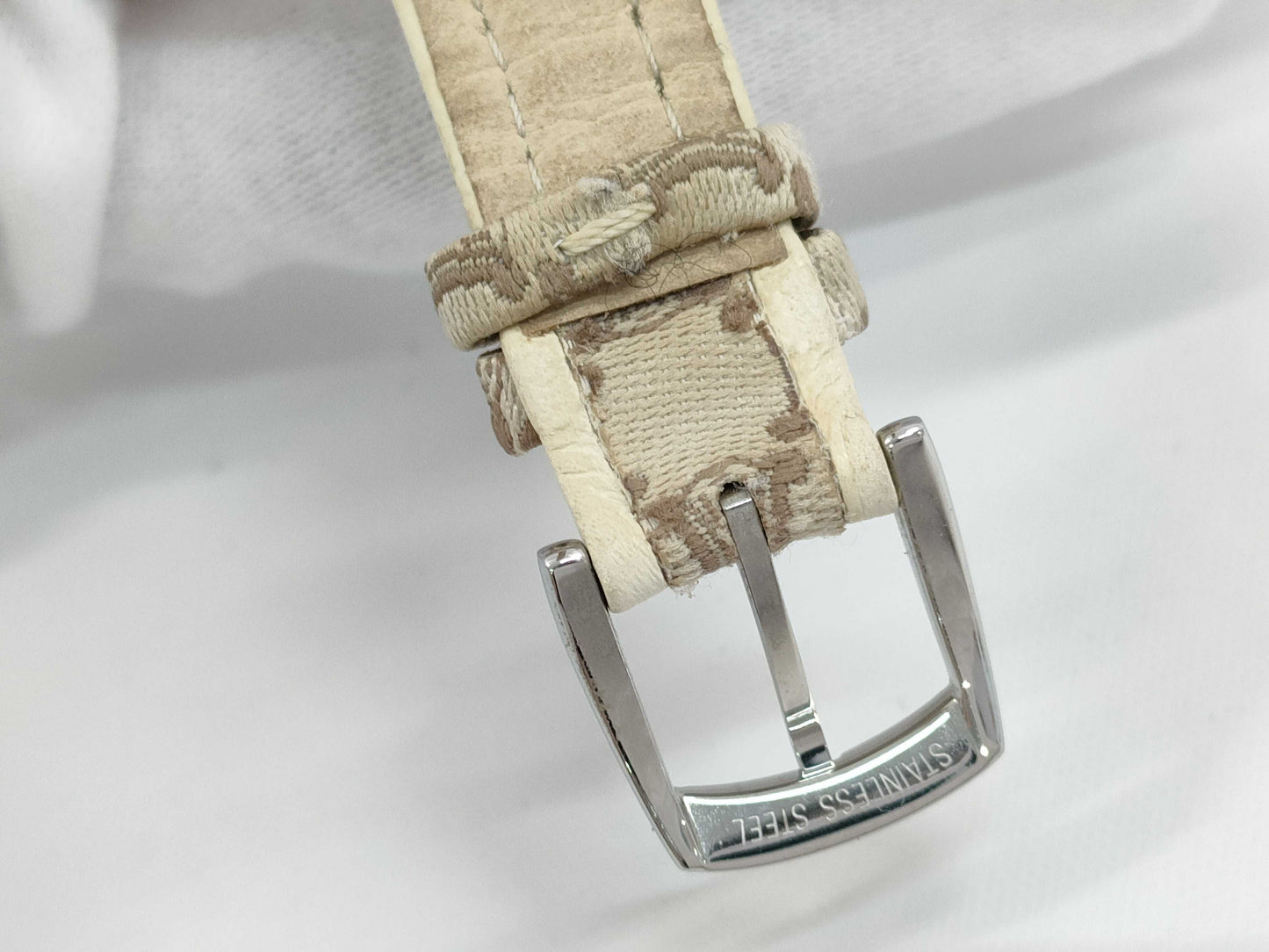 CELINE QZ Women's Watch with White Shell Dial, Not Working, No Operational Guarantee