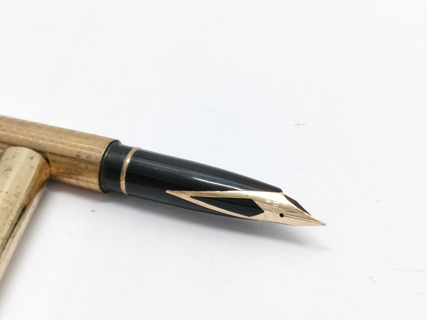 Sheaffer 585 Fountain Pen, 2-Piece Set, Pens & Fountain Pens
