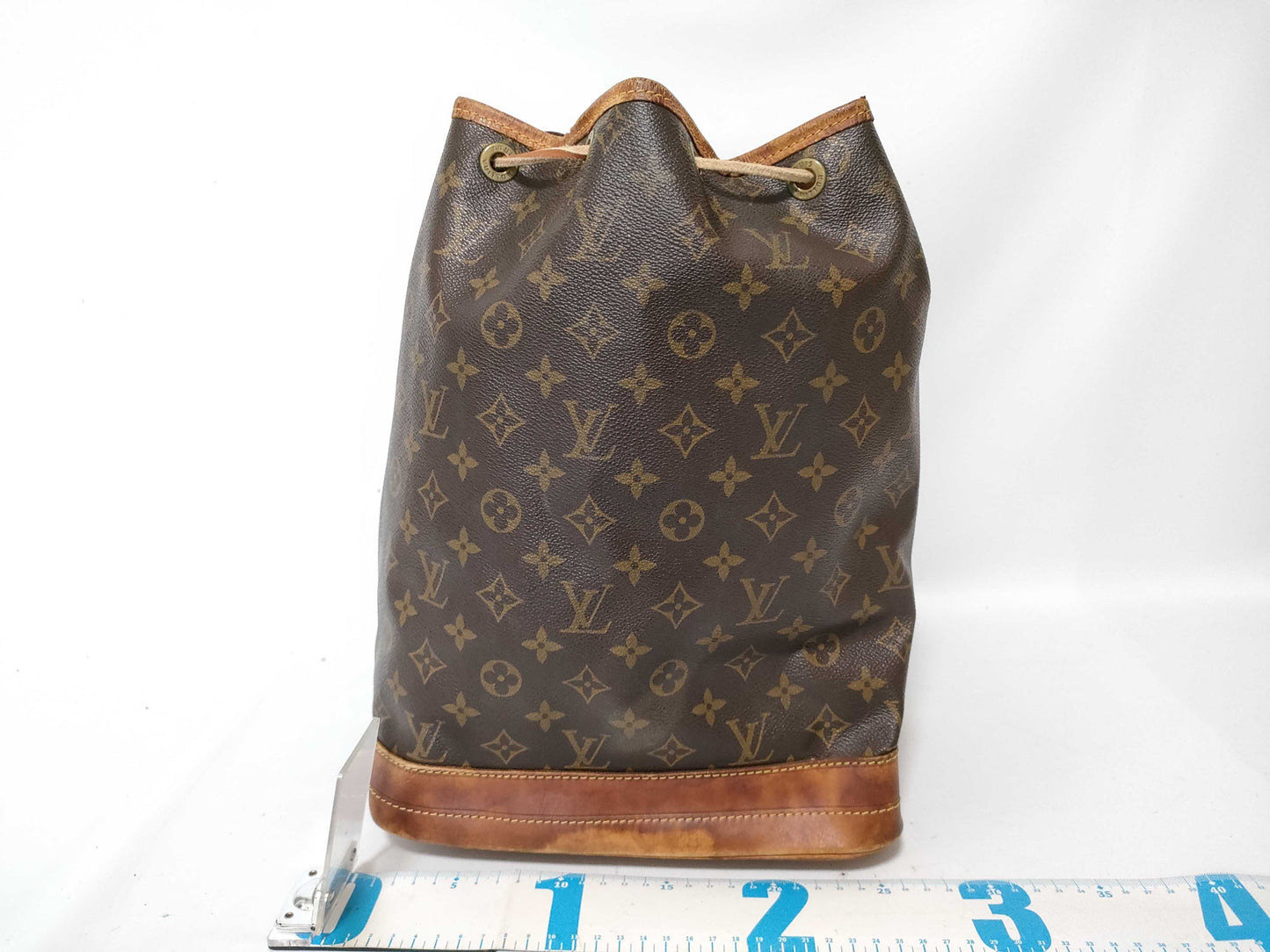 LOUIS VUITTON M42224 Monogram LV Monogram Noe M42224 AR0040 Shoulder Bag