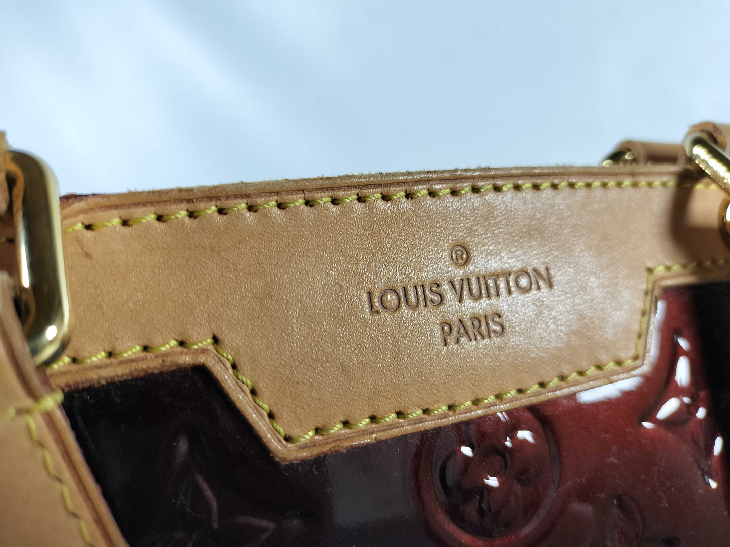 LOUIS VUITTON Vernis Blair MM M91616 Handbag with unclear serial number