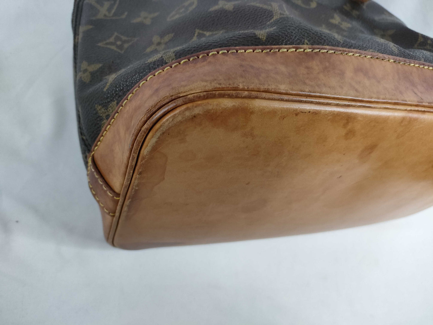 LOUIS VUITTON M53151 Monogram LV Monogram Alma PM M53151 VI1924 Handbag