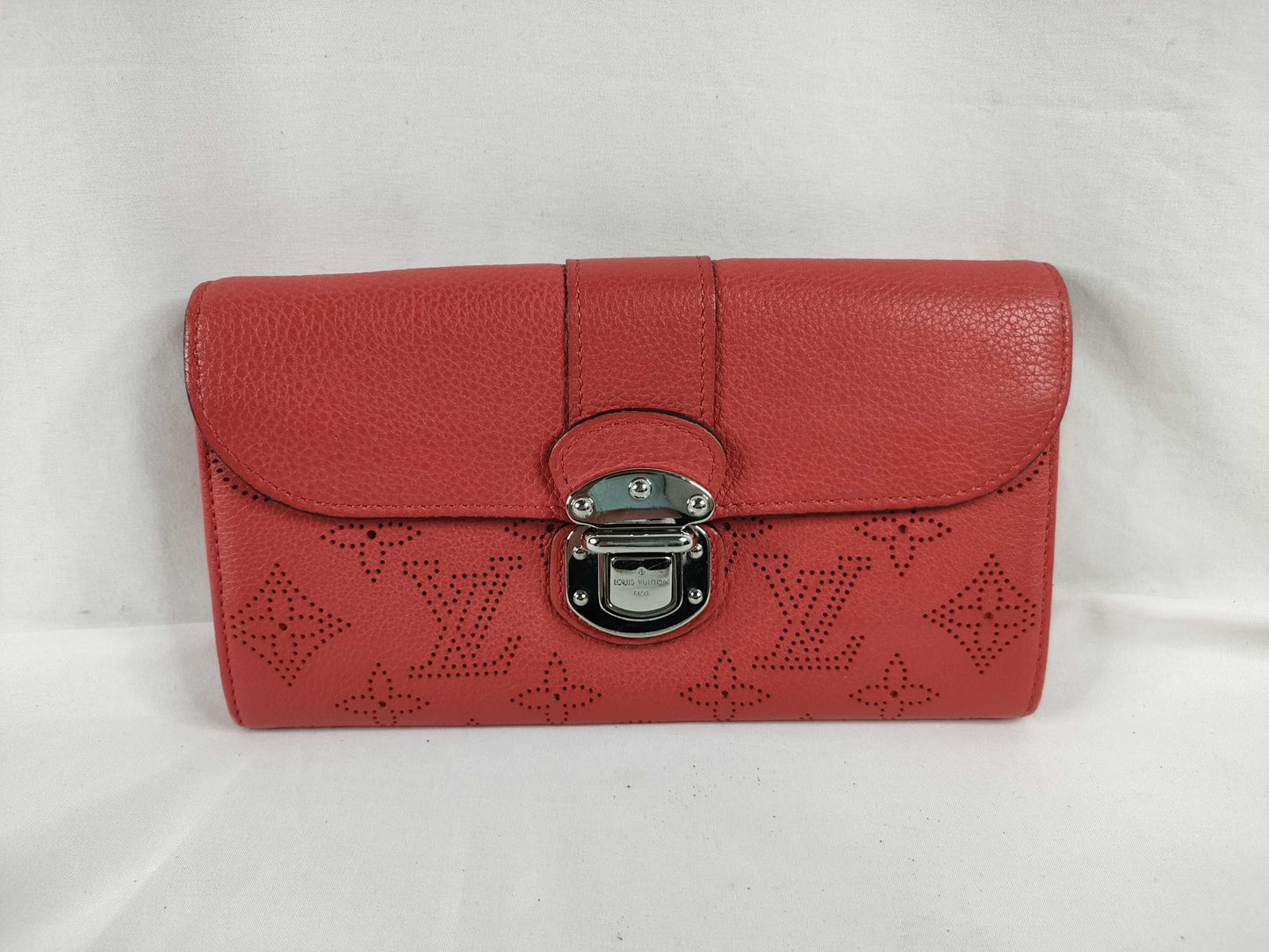 LOUIS VUITTON M58161 Mahina LV Monogram Mahina Portefeuille Iris M58161 TN0153 Wallet
