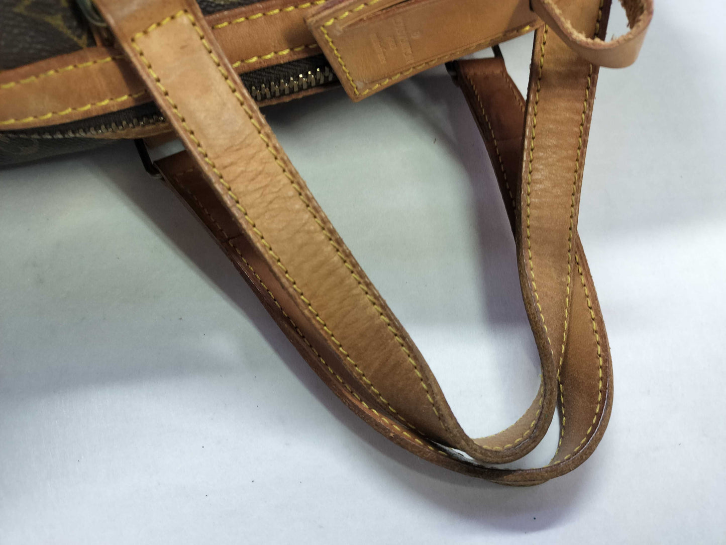 LOUIS VUITTON Monogram LV Monogram Sax Souple 35 M41626 Boston Bag with unclear serial number