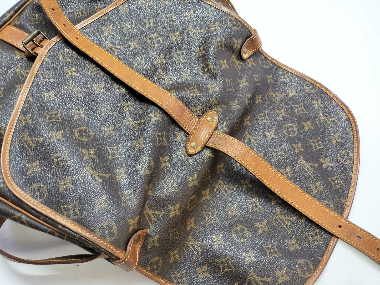 LOUIS VUITTON Monogram LV Monogram Saumur 35 M42254 8904VI Shoulder Bag