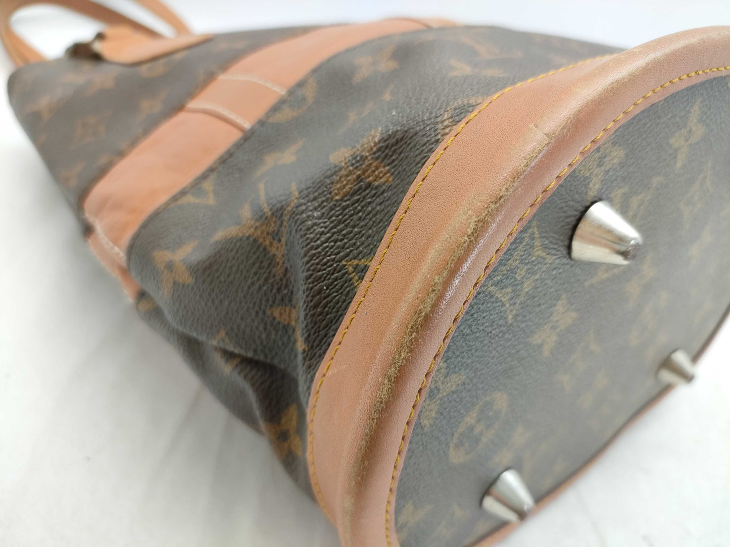 LOUIS VUITTON Monogram LV Monogram Bucket PM Tote Bag, USA Limited Edition T42238, Serial Number Unknown