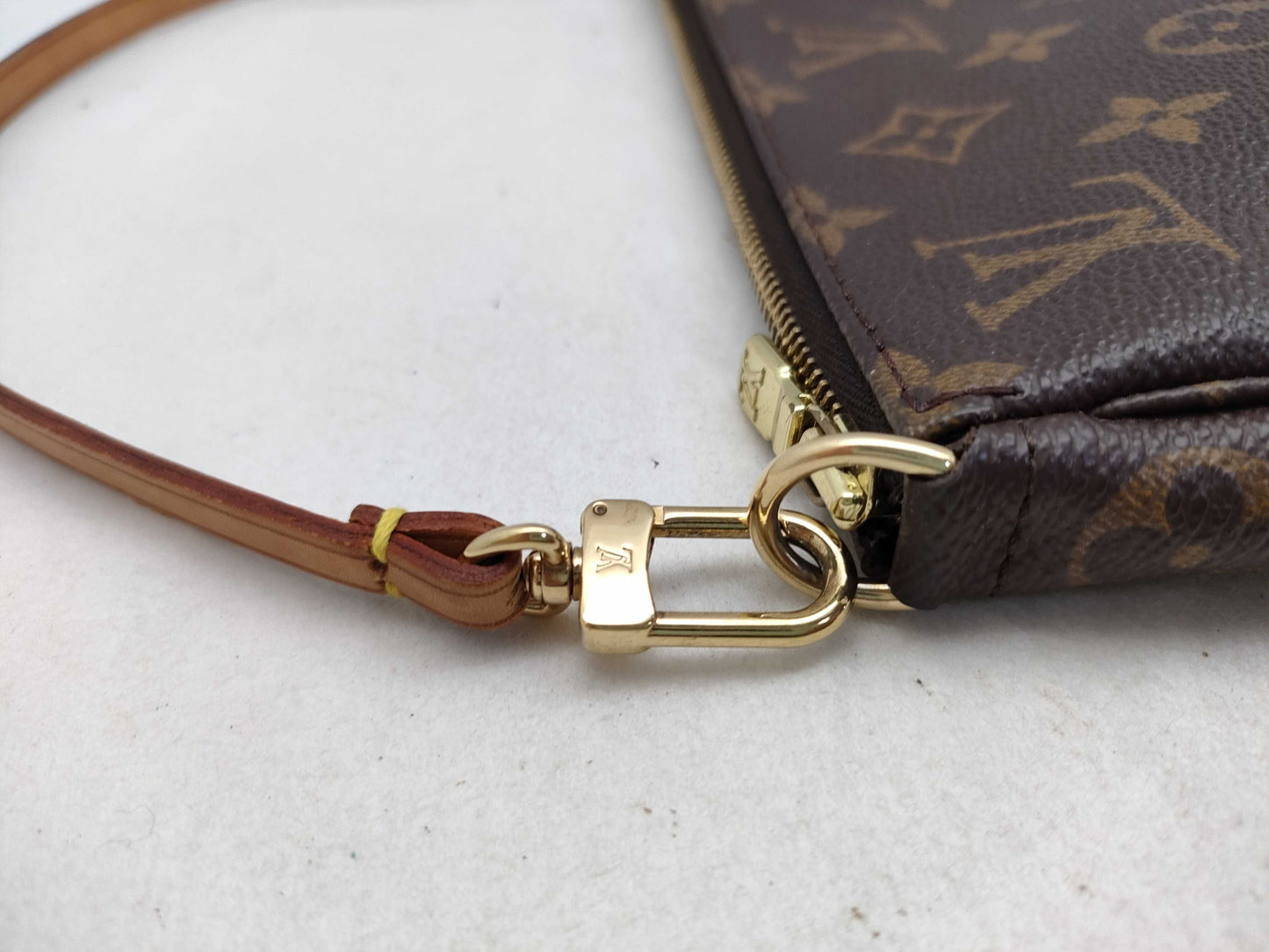 LOUIS VUITTON Monogram LV Monogram Pochette Accessoires M51980 VI0052 Pouch