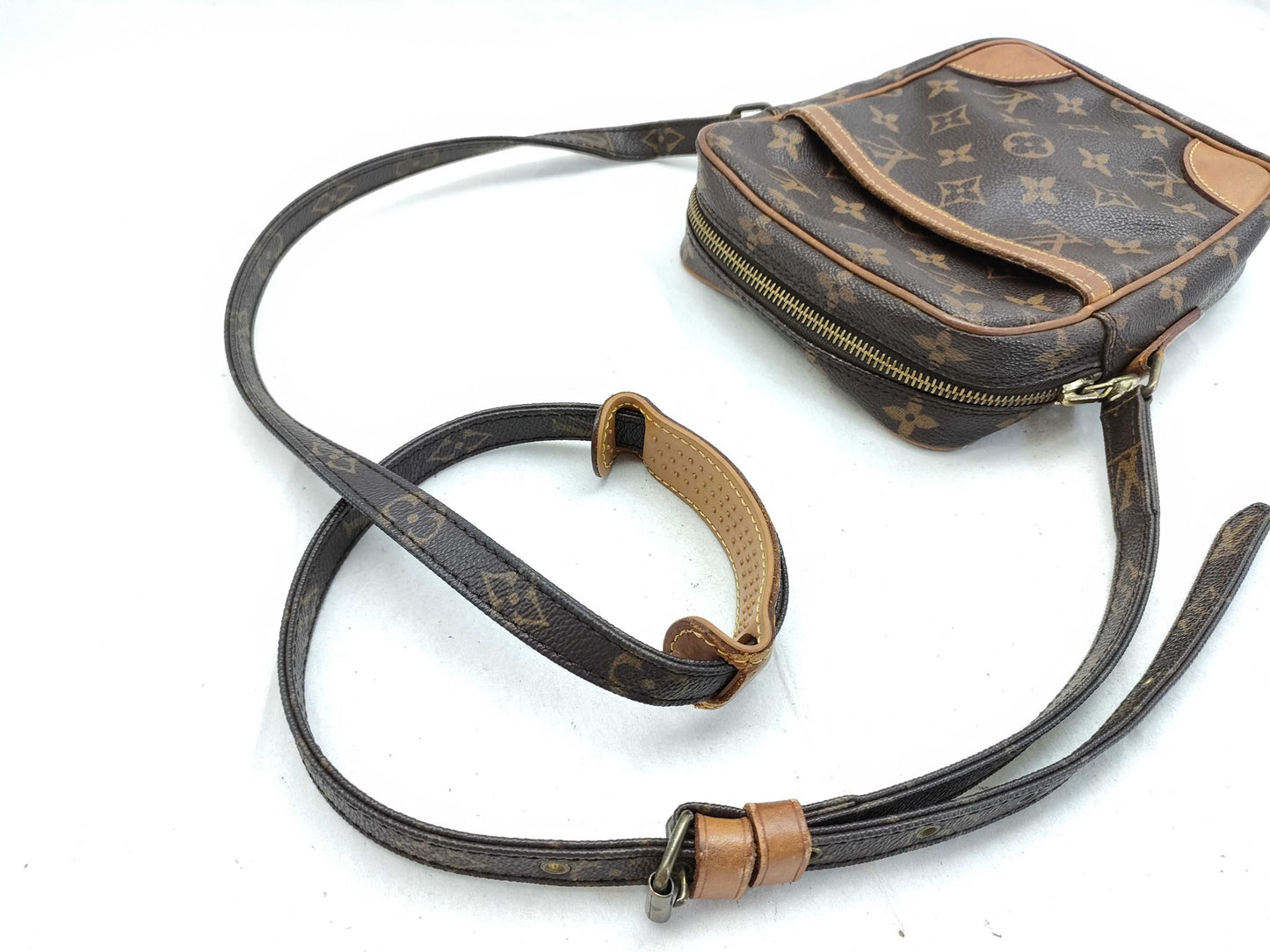 LOUIS VUITTON Monogram LV Monogram Danube M45266 8901SL Shoulder Bag