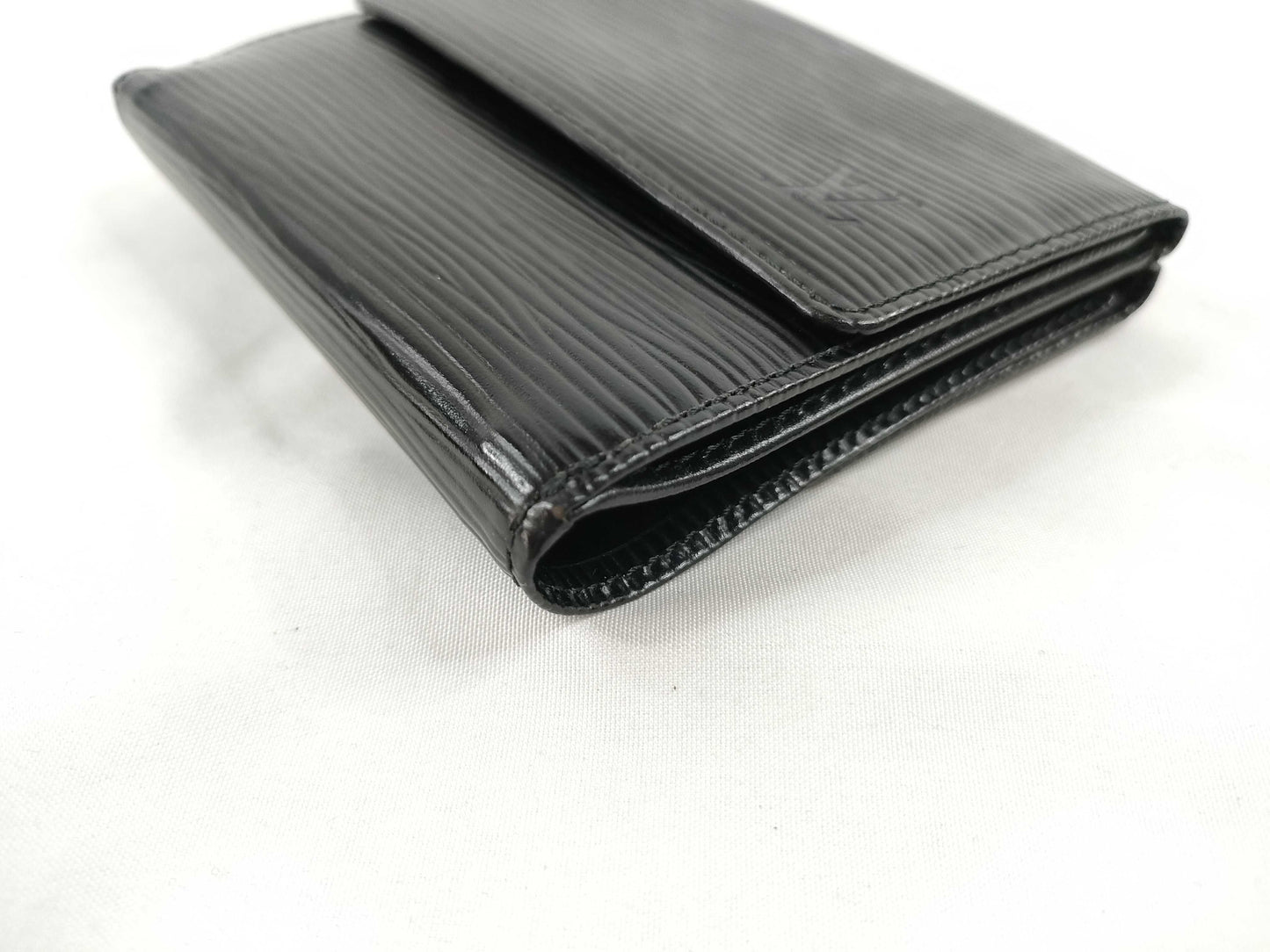 LOUIS VUITTON M63482 Epi Leather LV Epi Porte Monnaie Bi-fold Carte Credit M63482 SP0944 Wallet