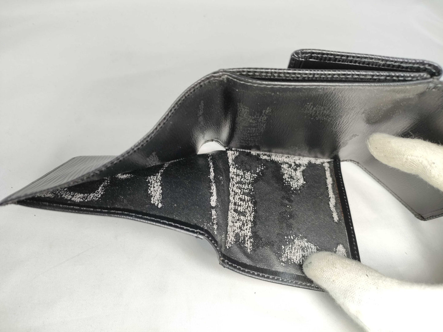 LOUIS VUITTON M63482 Epi Leather LV Epi Porte Monnaie Bi-fold Carte Credit M63482 SP0944 Wallet