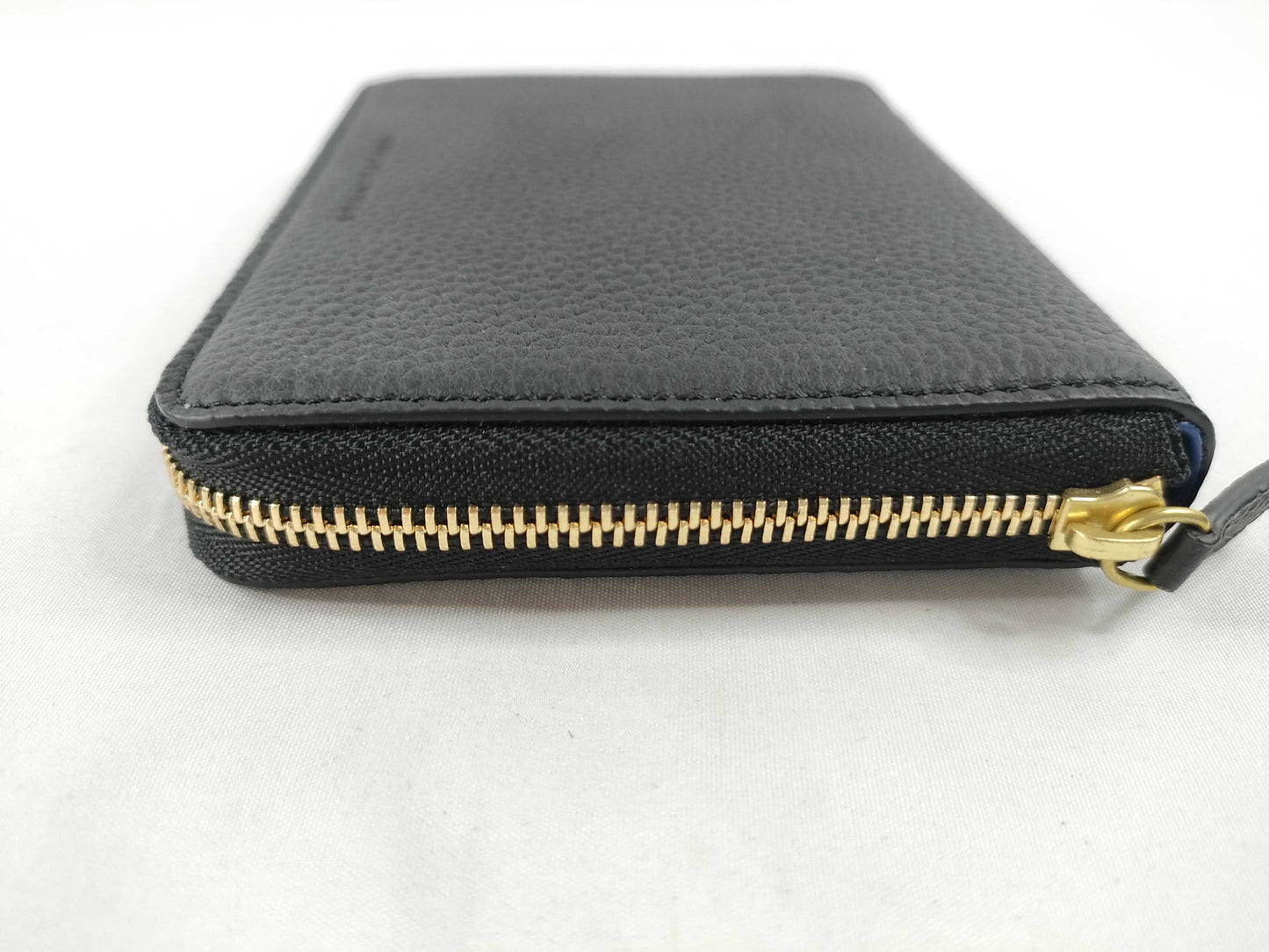 Bonaventura Leather Round Zip Black Wallet