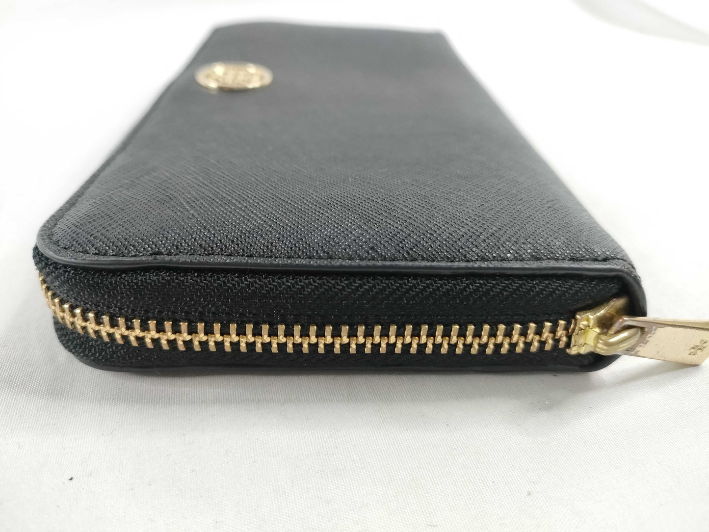 Tory Burch PVC Round Zip Long Wallet Black Wallet